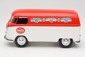 Volkswagen T1 Combi Coca-Cola Solido 1:18 9512 Diecast — photo 4 of 8