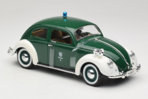 Volkswagen Export Sedan Police Maisto 1:18 56004 Diecast — photo 4 of 6