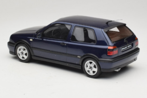 Volkswagen Golf Mk3 VR6 Dark Blue Otto 1:18 OT046 Resin — photo 5 of 6