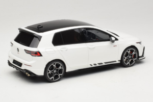 Volkswagen Golf Mk8 GTI Clubsport Pure White Otto 1:18 OT1221 Resin — photo 2 of 6