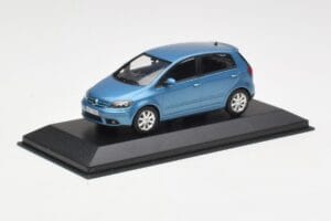 Volkswagen Golf Plus Mk5 Blue Metallic Minichamps 1:43 GOLF002 Diecast — photo 2 of 4
