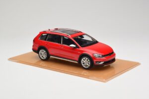 Volkswagen Golf Mk7 Alltrack Tornado Red DNA 1:18 DNA000035 Resin — photo 4 of 6