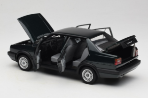 Volkswagen Jetta Mk3 CL Black Icartime 1:18 JETTA001 Diecast — photo 5 of 8