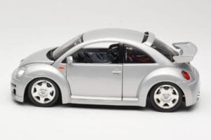 Volkswagen New Beetle RSi Silver Bburago 1:18 3306 Diecast — photo 4 of 8