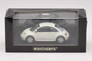 Volkswagen New Beetle White Minichamps 1:43 430058005 Diecast — photo 4 of 4