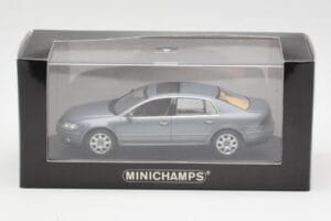 Volkswagen Phaeton 3D Grey Minichamps 1:43 3D0099300GPR7Q Diecast — photo 4 of 4