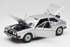 Volkswagen Scirocco GT Mk1 Silver Metallic Revell 1:18 08833 Diecast — photo 2 of 8