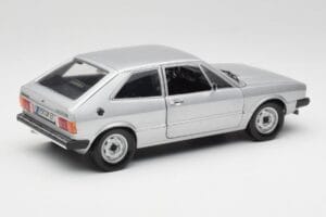 Volkswagen Scirocco GT Mk1 Silver Metallic Revell 1:18 08833 Diecast — photo 3 of 8