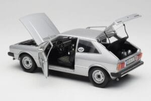 Volkswagen Scirocco GT Mk1 Silver Metallic Revell 1:18 08833 Diecast — photo 5 of 8