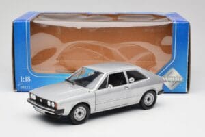 Volkswagen Scirocco GT Mk1 Silver Metallic Revell 1:18 08833 Diecast — photo 8 of 8