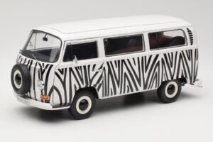 Volkswagen T2a Bus Safari Schuco 1:18 191 Diecast