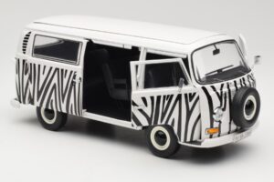 Volkswagen T2a Bus Safari Schuco 1:18 00191 Diecast — photo 5 of 8
