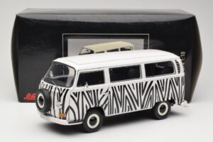 Volkswagen T2a Bus Safari Schuco 1:18 00191 Diecast — photo 8 of 8