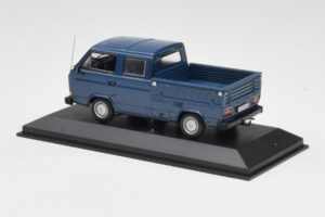 Volkswagen T3 Double Cab Flatbed Blue Minichamps 1:43 400055260 Diecast — photo 2 of 4