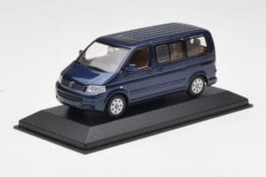 Volkswagen T5 Bus Shadow Blue Minichamps 1:43 842902102 Diecast — photo 2 of 4