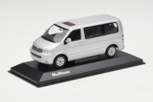 Volkswagen T5 Bus Silver Minichamps 1:43 T5003 Diecast — photo 2 of 4