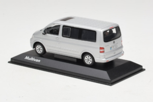 Volkswagen T5 Bus Silver Minichamps 1:43 T5003 Diecast — photo 3 of 4
