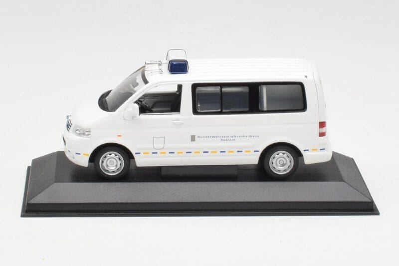 Volkswagen T5 Multivan Bundeswehr Emergency Doctor Prototype Minichamps 1:43 400052291-P1 Diecast