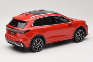 Volkswagen Tiguan eTSI R-Line Persimmon Red Metallic Otto 1:18 OT489 Resin — photo 2 of 6