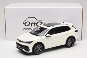 Volkswagen Tiguan R-Line Oryx White Pearl Otto 1:18 OT1219 Resin — photo 6 of 6