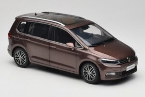 Volkswagen Touran 5T Brown Paudi Model 1:18 ZVE000003BRA Diecast — photo 6 of 8