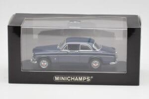 Volvo 121 Amazon Dark Blue Minichamps 1:43 VOLVO012 Diecast — photo 4 of 4