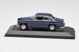 Volvo 121 Amazon Dark Blue Minichamps 1:43 VOLVO012 Diecast