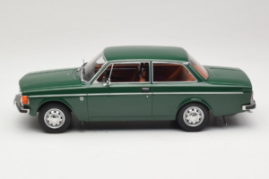 Volvo 142 Green MCG 1:18 MCG18005 Diecast — photo 3 of 6