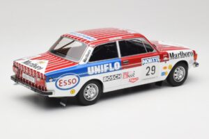 Volvo 142 #29 M. Alen / I. Kivimaki Rally 1000 Lakes 1973 MCG 1:18 MCG18528R Diecast — photo 2 of 6