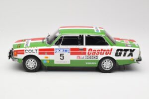 Volvo 142 #5 H. Mikkola / E. Rautanen Rally 1000 Lakes 1973 MCG 1:18 MCG18529R Diecast — photo 3 of 6