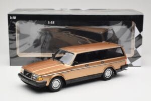 Volvo 240 GL Estate Gold Metallic Minichamps 1:18 155171415 Diecast — photo 6 of 6