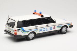 Volvo 240 GL Estate Polis Sweden Minichamps 1:18 155171480 Diecast — photo 2 of 6