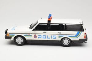 Volvo 240 GL Estate Polis Sweden Minichamps 1:18 155171480 Diecast — photo 3 of 6