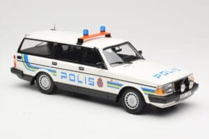 Volvo 240 GL Estate Polis Sweden Minichamps 1:18 155171480 Diecast — photo 4 of 6