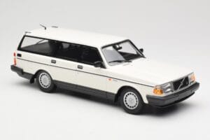 Volvo 240 GL Estate White Minichamps 1:18 155171412 Diecast — photo 4 of 6