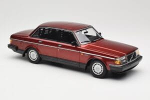 Volvo 240 GL Dark Red Metallic Minichamps 1:18 155171406 Diecast — photo 4 of 6