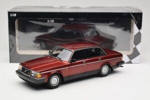 Volvo 240 GL Dark Red Metallic Minichamps 1:18 155171406 Diecast — photo 6 of 6