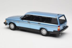 Volvo 240 GL Estate Blue Metallic Minichamps 1:18 155171414 Diecast — photo 5 of 6