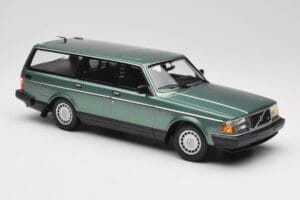 Volvo 240 GL Estate Green Metallic Minichamps 1:18 155171410 Diecast — photo 4 of 6