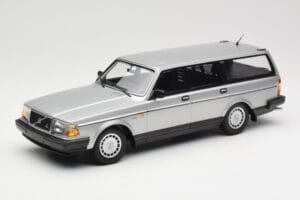 Volvo 240 GL Estate Silver Minichamps 1:18 155171416 Diecast