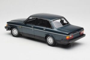Volvo 240 GL Petrol Metallic Minichamps 1:18 155171407 Diecast — photo 5 of 6