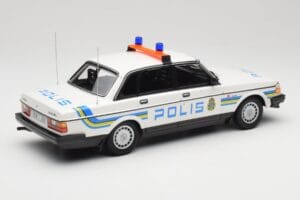 Volvo 240 GL Polis Sweden Minichamps 1:18 155171490 Diecast — photo 2 of 6