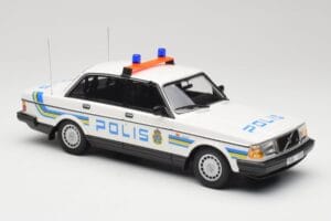 Volvo 240 GL Polis Sweden Minichamps 1:18 155171490 Diecast — photo 4 of 6