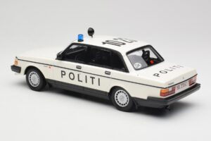 Volvo 240 GL Politi Denmark Minichamps 1:18 155171495 Diecast — photo 5 of 6