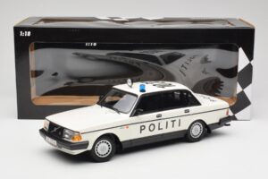 Volvo 240 GL Politi Denmark Minichamps 1:18 155171495 Diecast — photo 6 of 6