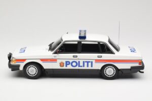 Volvo 240 GL Politi Norway Minichamps 1:18 155171491 Diecast — photo 3 of 6