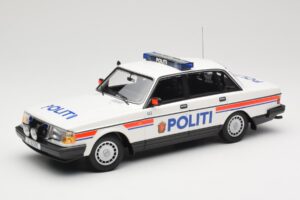 Volvo 240 GL Politi Norway Minichamps 1:18 155171491 Diecast