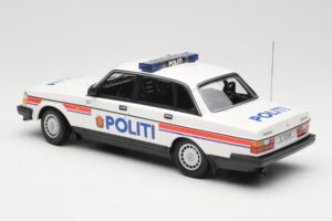 Volvo 240 GL Politi Norway Minichamps 1:18 155171491 Diecast — photo 5 of 6