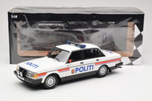 Volvo 240 GL Politi Norway Minichamps 1:18 155171491 Diecast — photo 6 of 6