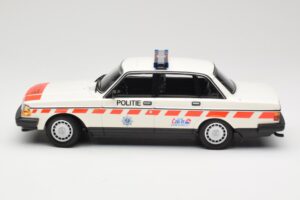 Volvo 240 GL Politie Netherlands Minichamps 1:18 155171498 Diecast — photo 3 of 6